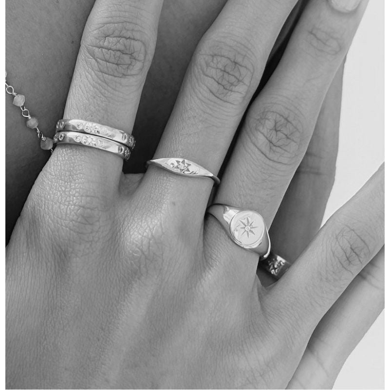 Starburst signet ring