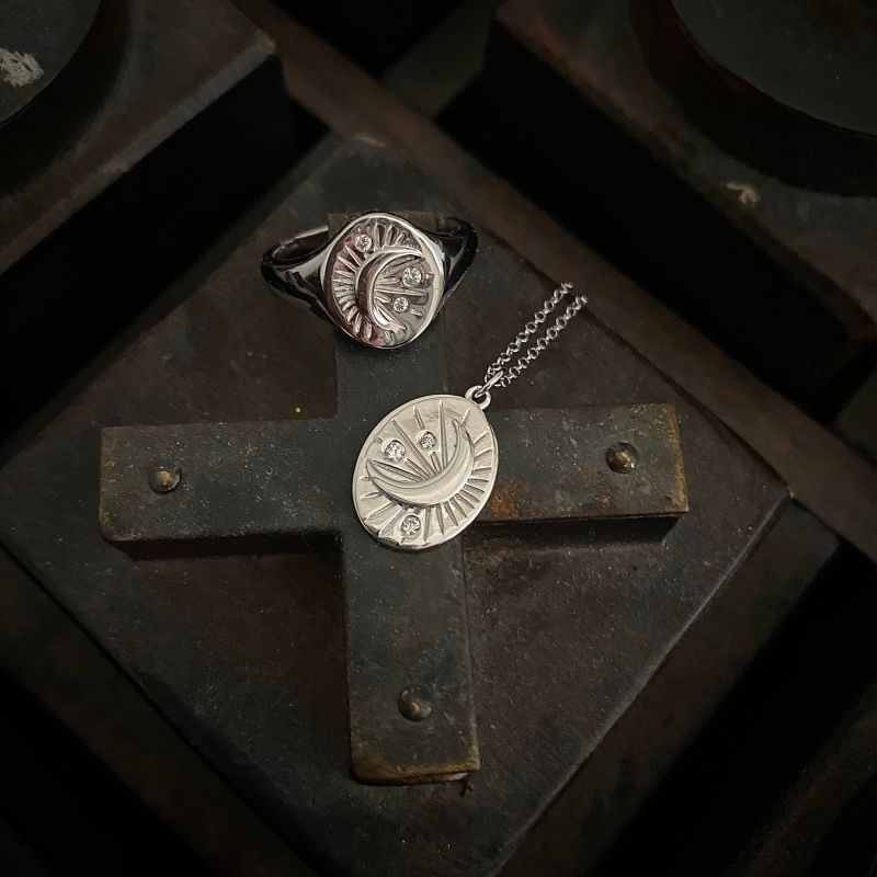 Mystic moon necklace