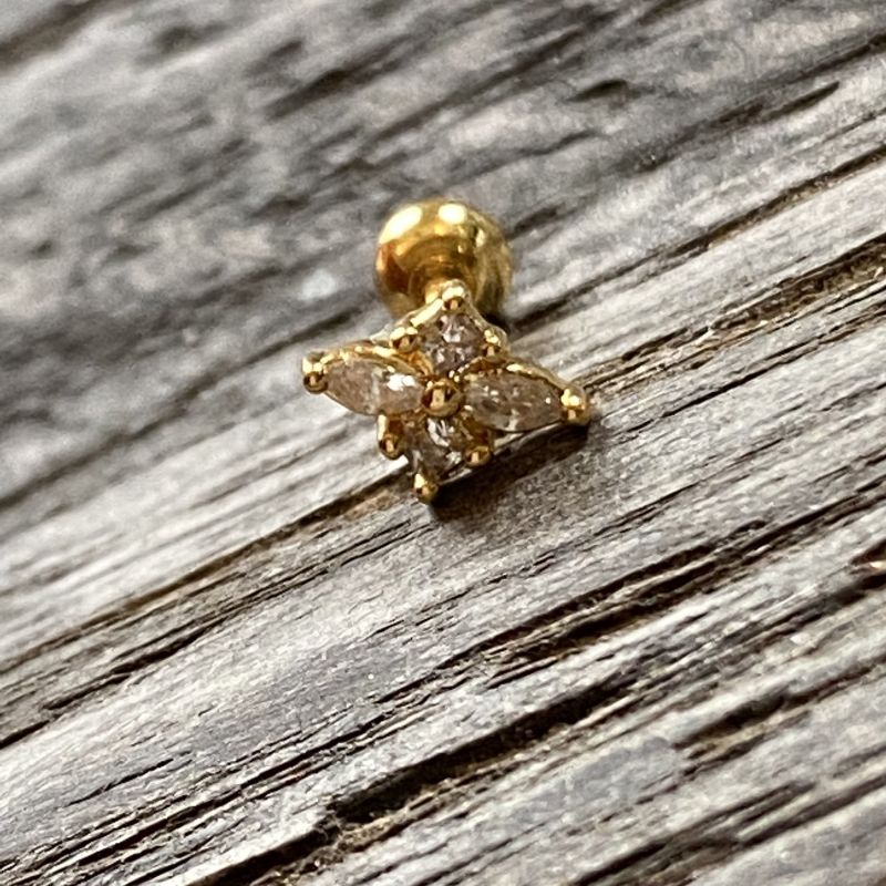 Flower cartilage barbell