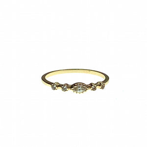 Halo solid gold ring with cubic zirconia