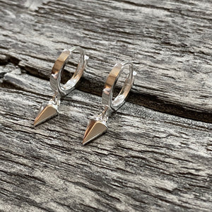 Pyramid hoop earrings