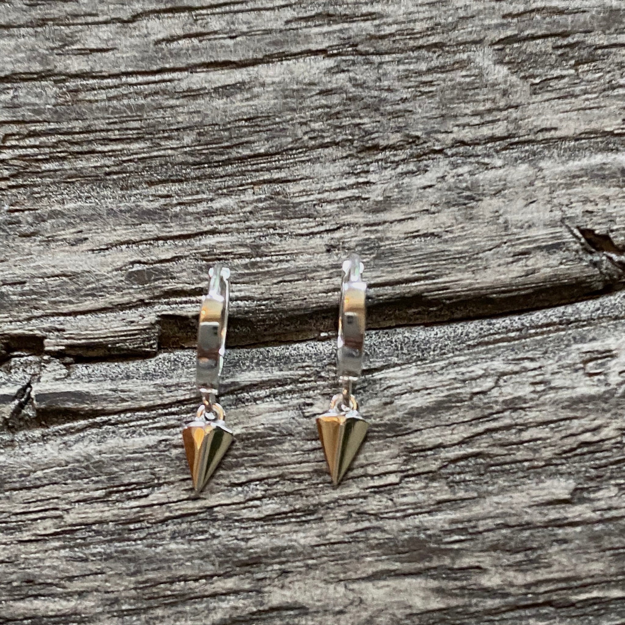 Pyramid hoop earrings