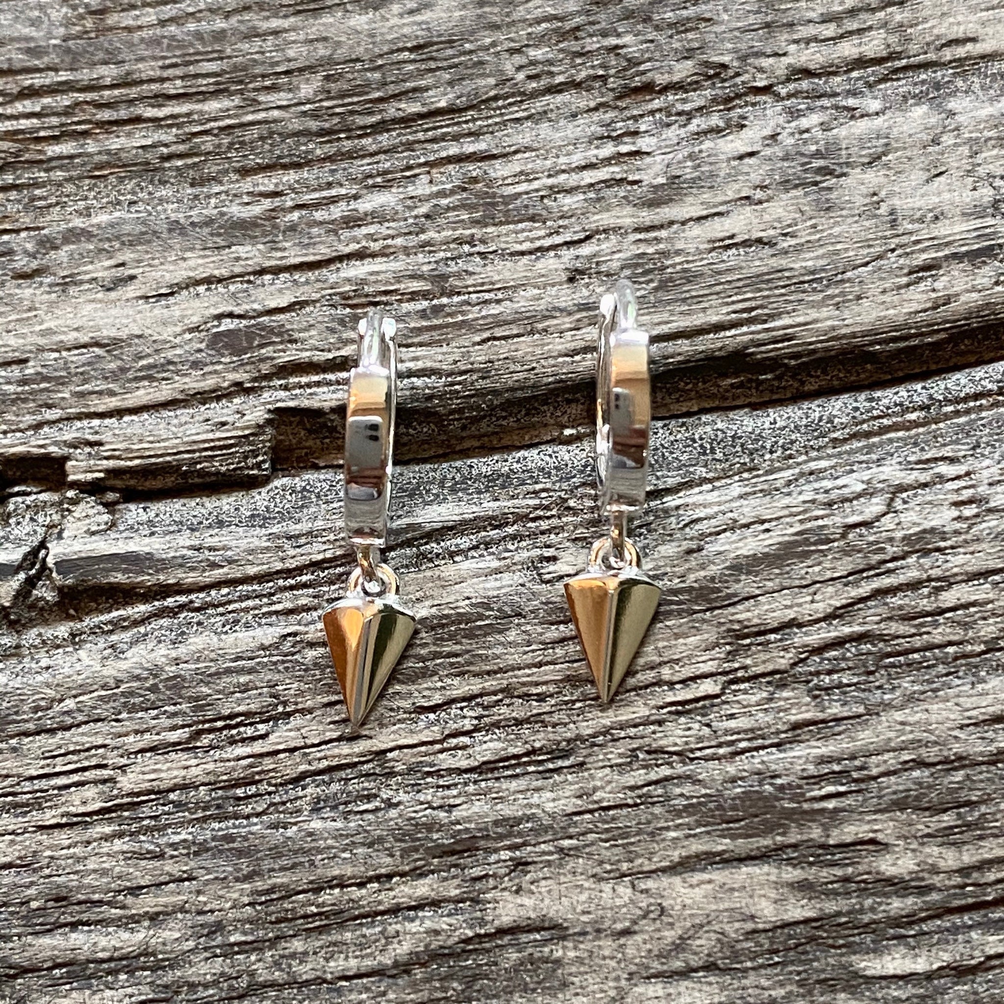 Pyramid hoop earrings