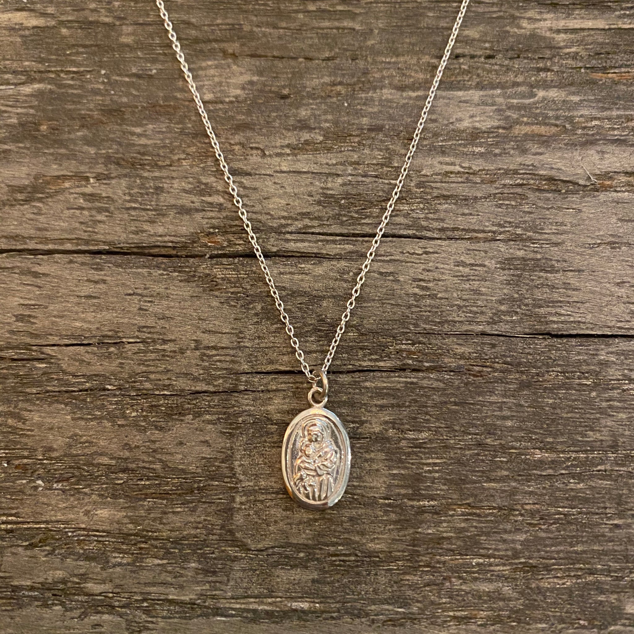 Mary pendant