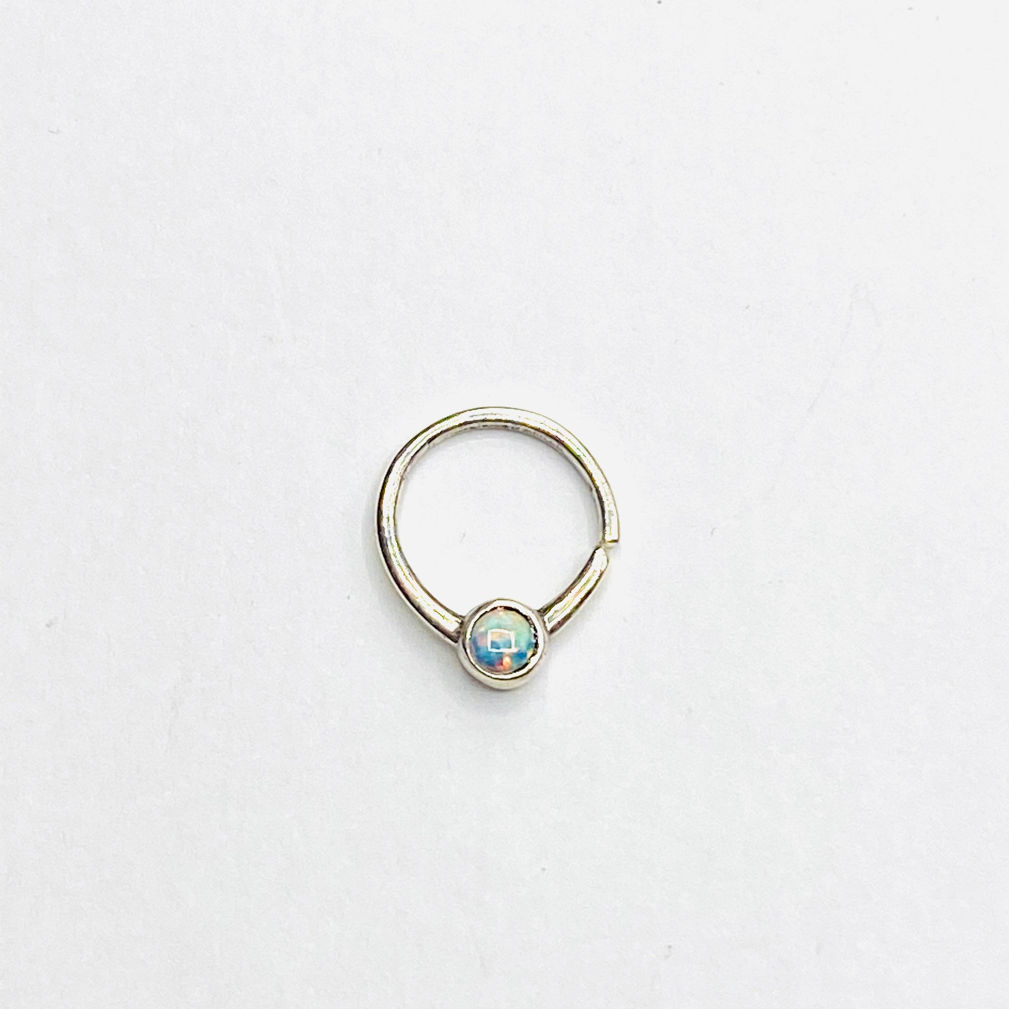 Opal silver septum