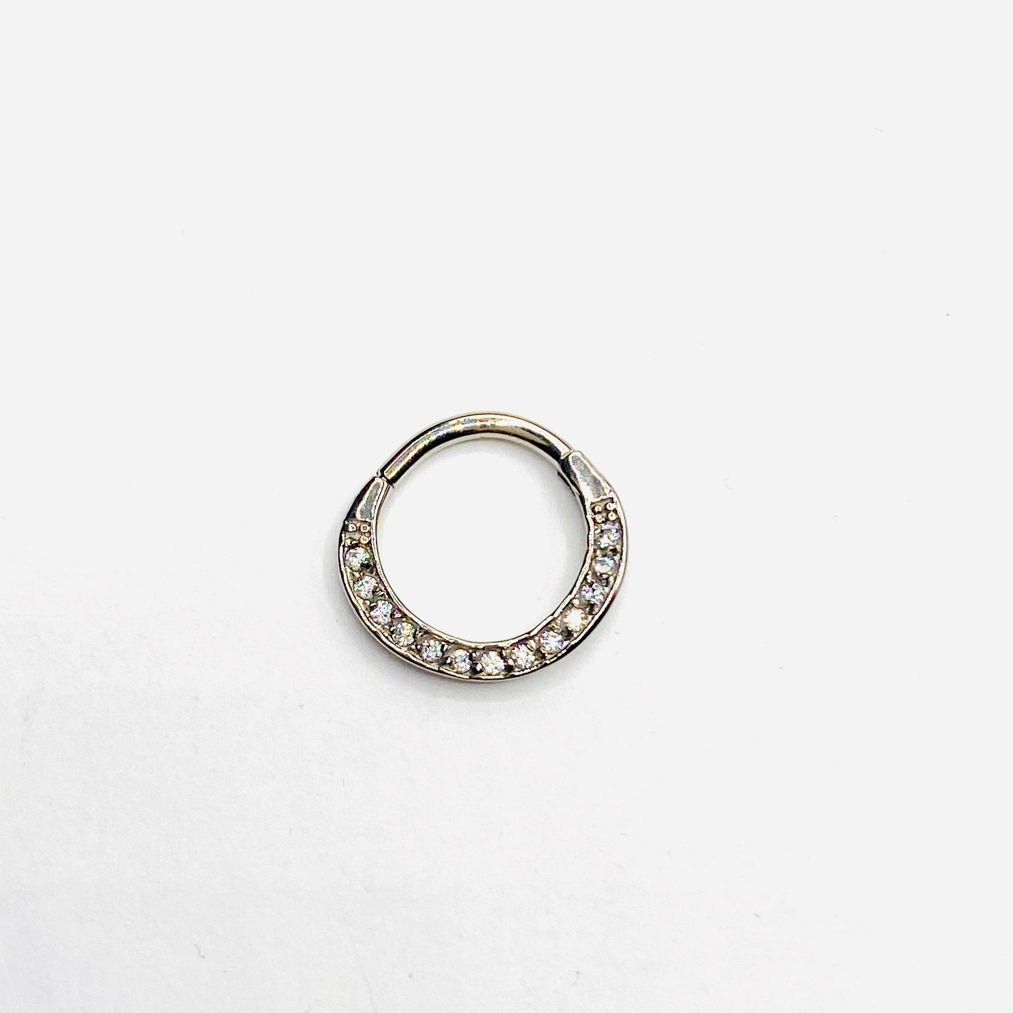 CZ clicker ring