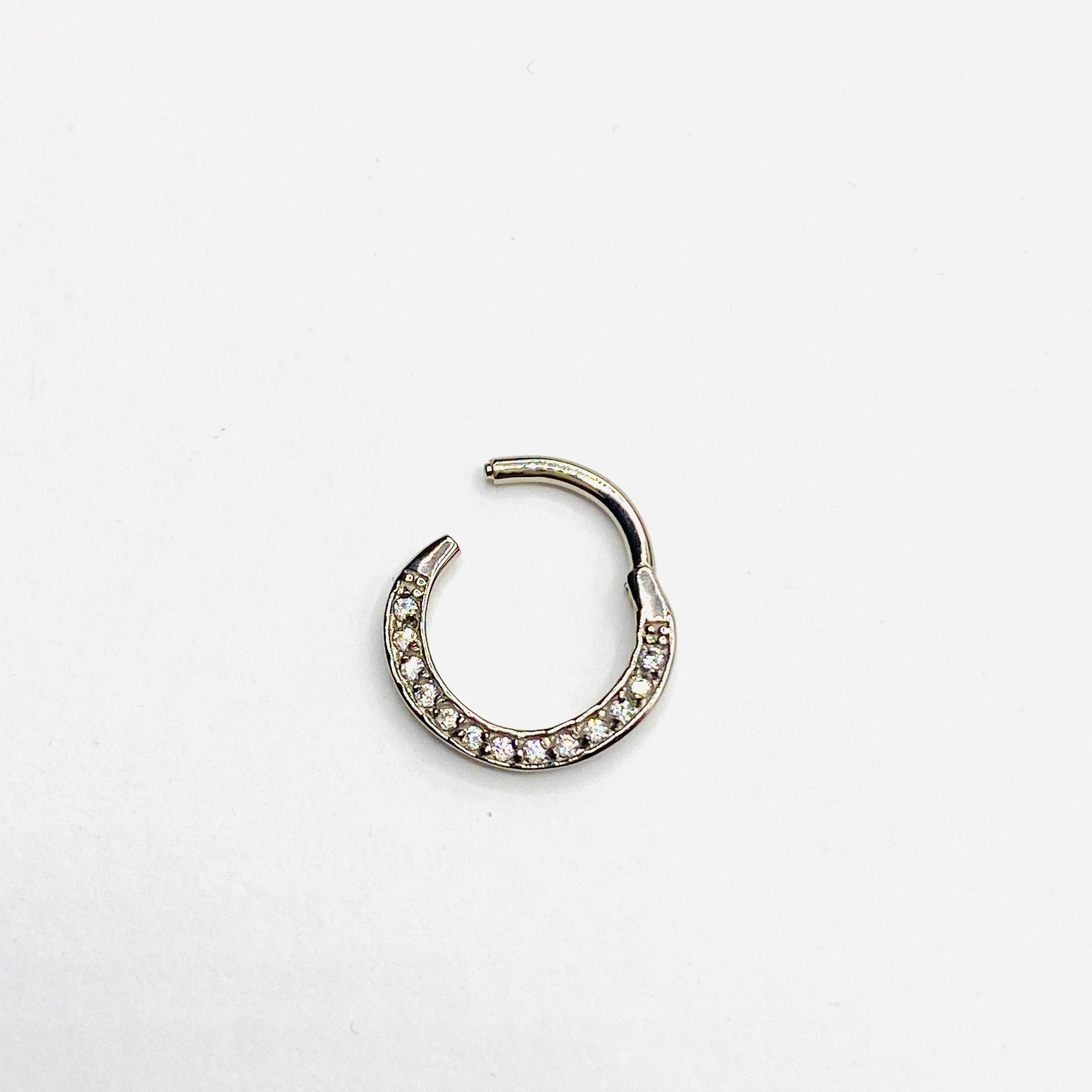 CZ clicker ring