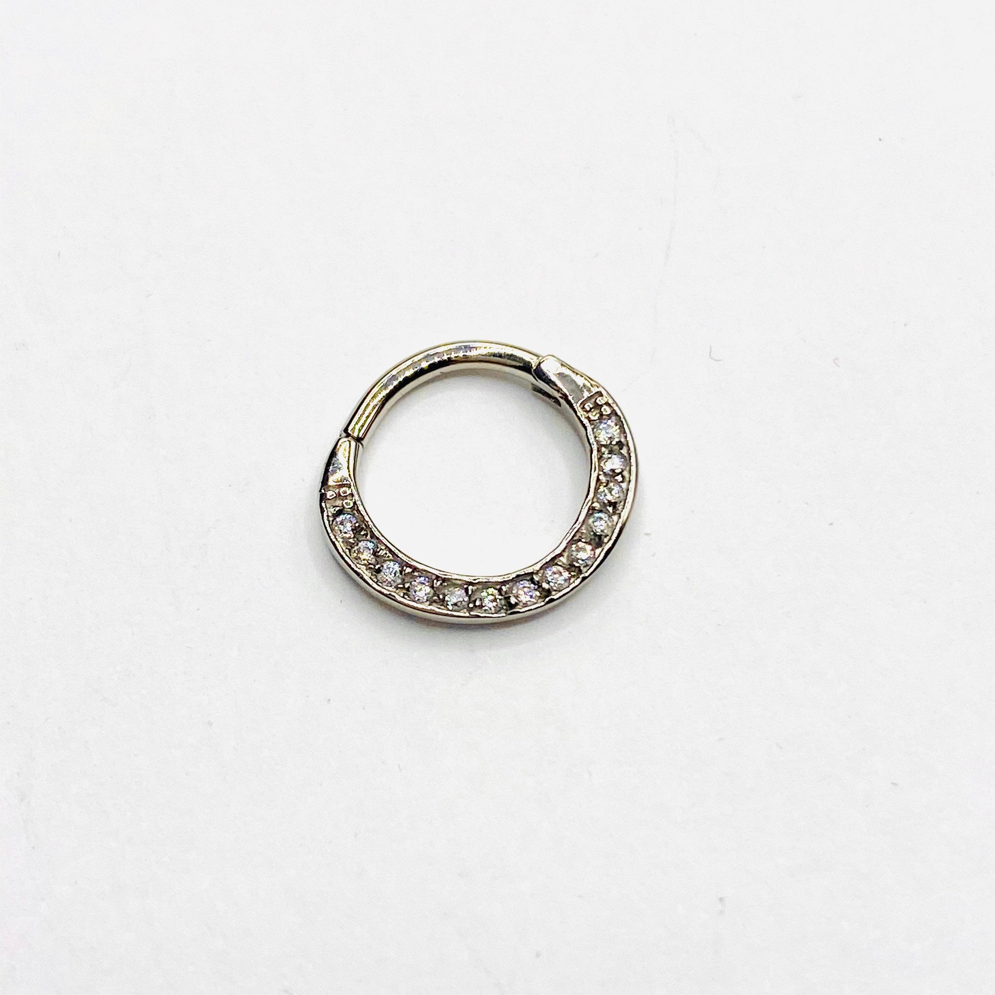 CZ clicker ring