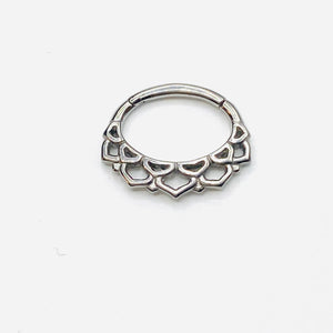 Lotus clicker septum/Tragus/Cartilage
