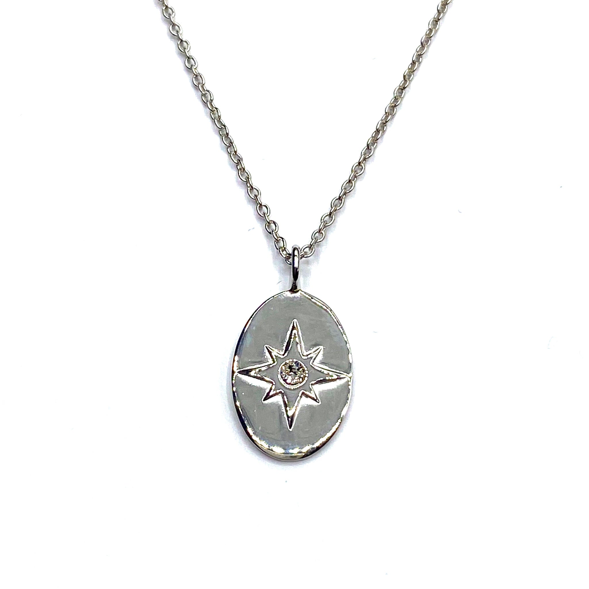 Oval star pendant