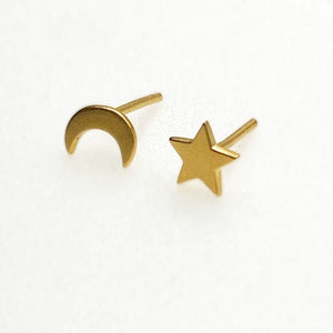 Asymetrical star and moon earstuds