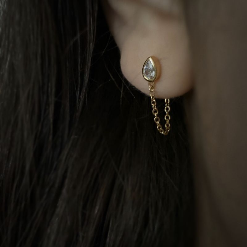 Dainty teardrop chain earrings