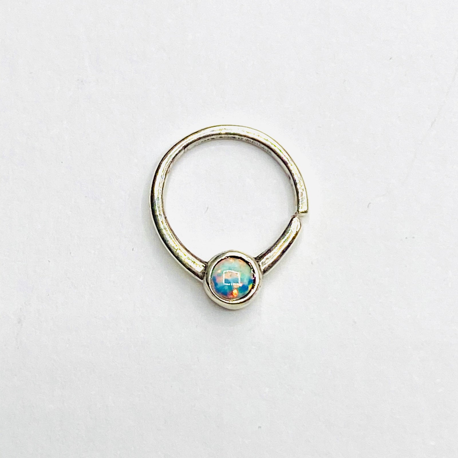 Opal silver septum
